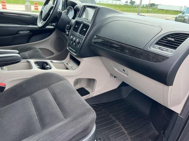 2015 Dodge Grand Caravan Vehicle Photo in GREEN BAY, WI 54304-5303