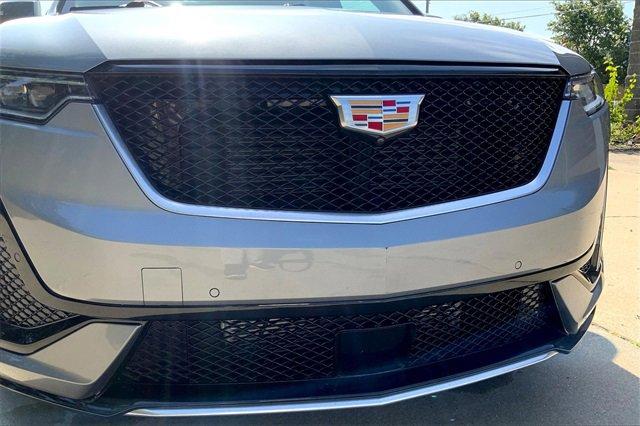 2024 Cadillac XT6 Vehicle Photo in KANSAS CITY, MO 64114-4545