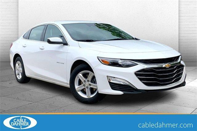 2025 Chevrolet Malibu Vehicle Photo in KANSAS CITY, MO 64114-4502