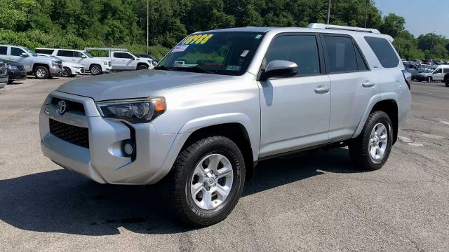 2015 Toyota 4Runner Vehicle Photo in MOON TOWNSHIP, PA 15108-2571