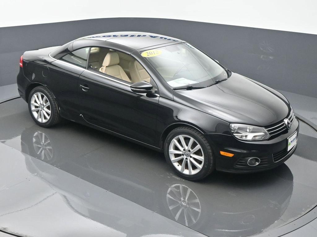 2012 Volkswagen Eos Vehicle Photo in Marion, IA 52302