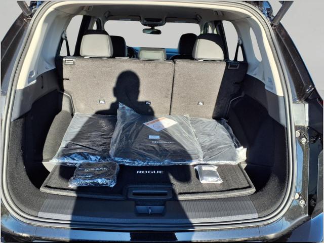 2025 Nissan Rogue Vehicle Photo in Oshkosh, WI 54904