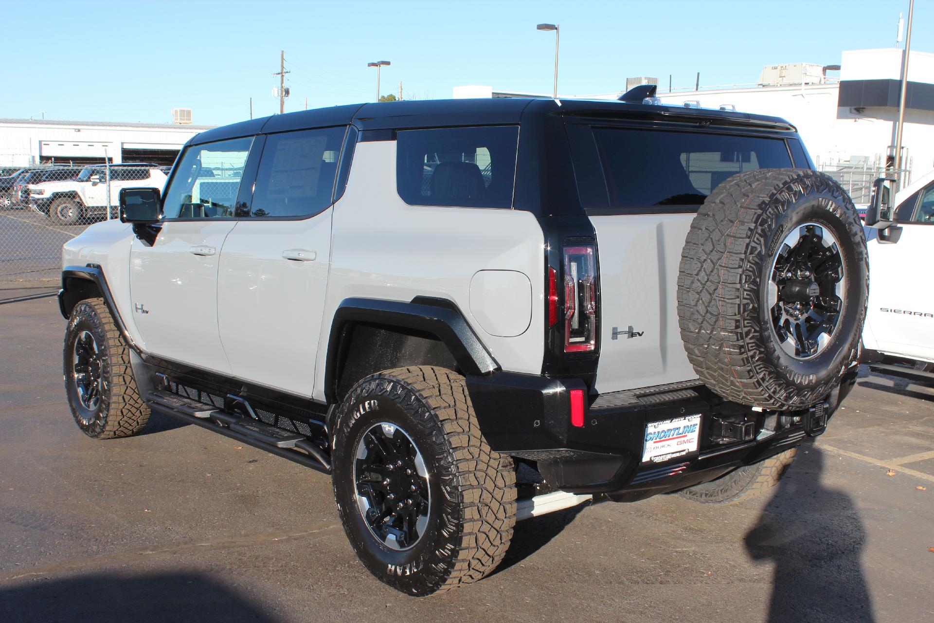 2025 GMC HUMMER EV SUV Vehicle Photo in AURORA, CO 80012-4011