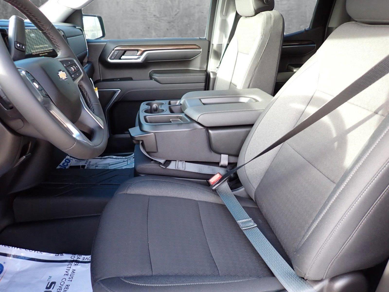 2025 Chevrolet Silverado 1500 Vehicle Photo in DENVER, CO 80221-3610