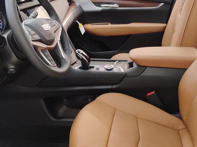 2025 Cadillac XT5 Vehicle Photo in PINEVILLE, NC 28134-8495