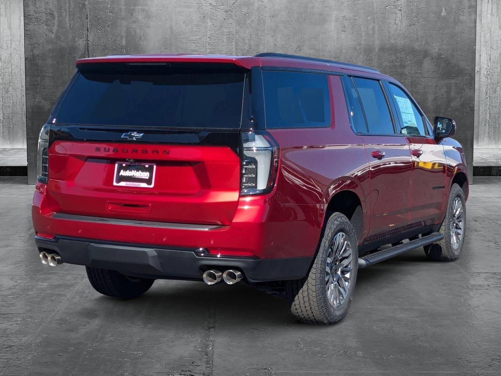 2025 Chevrolet Suburban Vehicle Photo in VALENCIA, CA 91355-1705