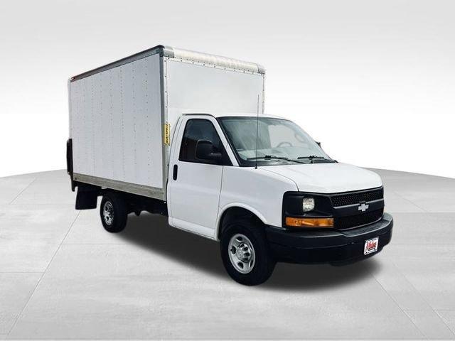 2016 Chevrolet Express Cutaway 3500 Vehicle Photo in MEDINA, OH 44256-9631