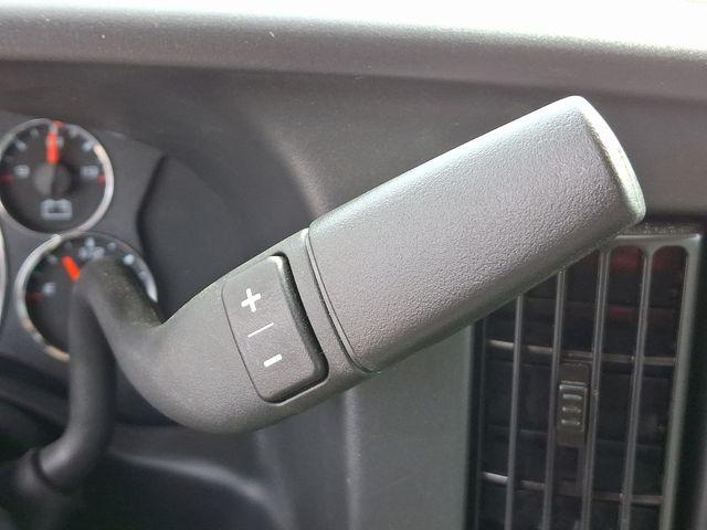 2024 Chevrolet Express Cutaway 3500 Vehicle Photo in DANBURY, CT 06810-5034