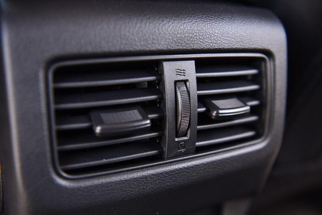 2025 Nissan Rogue Vehicle Photo in Ballwin, MO 63011