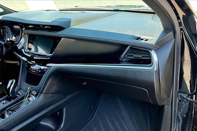 2022 Cadillac XT6 Vehicle Photo in TOPEKA, KS 66609-0000