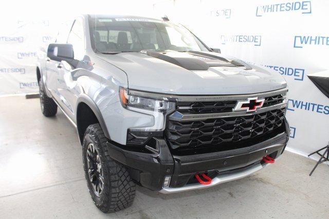 2025 Chevrolet Silverado 1500 Vehicle Photo in SAINT CLAIRSVILLE, OH 43950-8512
