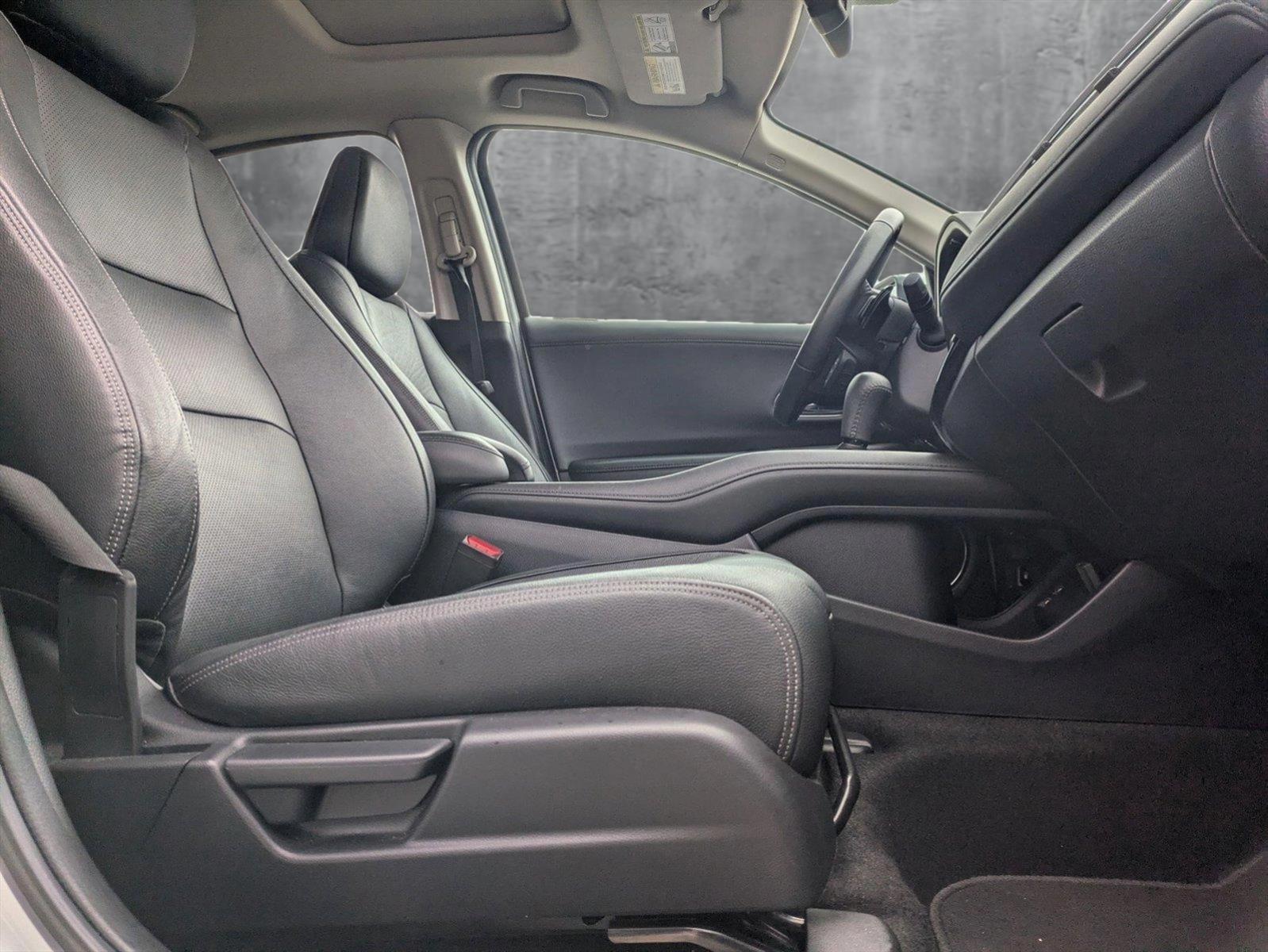 2022 Honda HR-V Vehicle Photo in Valencia, CA 91355-1794