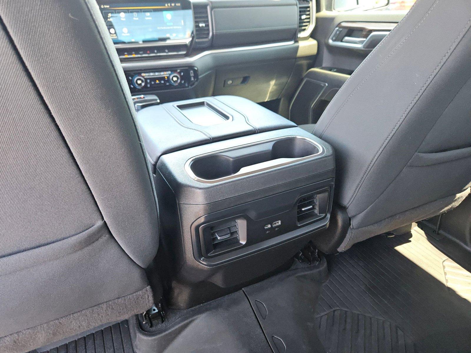 2022 Chevrolet Silverado 1500 Vehicle Photo in GILBERT, AZ 85297-0446