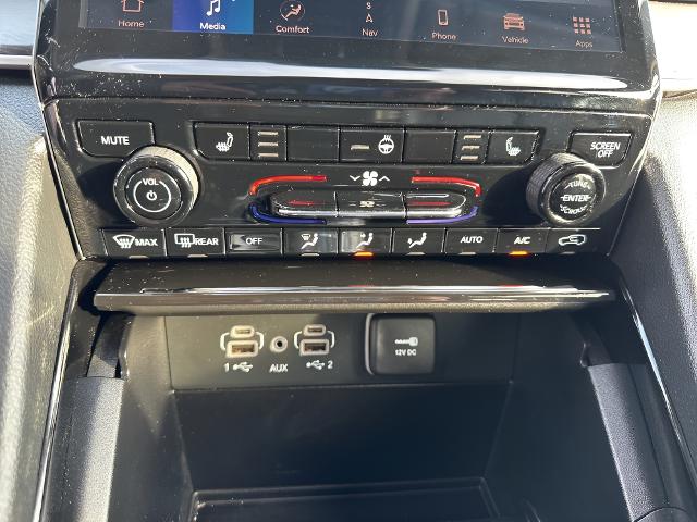 2023 Jeep Grand Cherokee L Vehicle Photo in MANITOWOC, WI 54220-5838