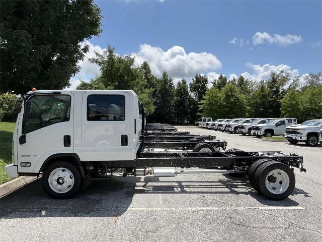2025 Chevrolet Low Cab Forward 4500 Vehicle Photo in ALCOA, TN 37701-3235