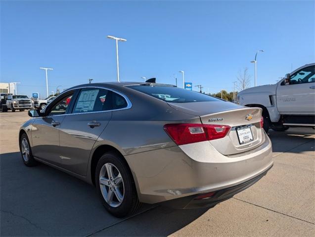 2025 Chevrolet Malibu Vehicle Photo in ENGLEWOOD, CO 80113-6708