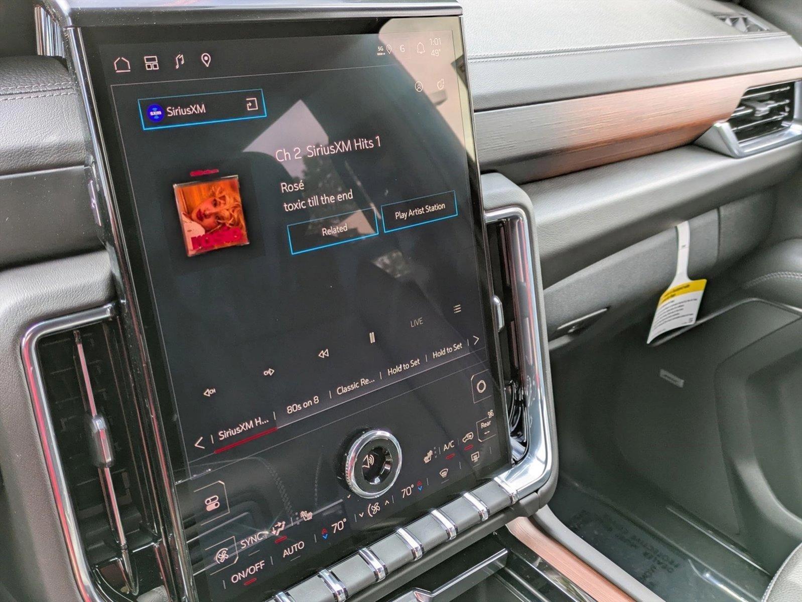2025 GMC Yukon XL Vehicle Photo in GOLDEN, CO 80401-3850