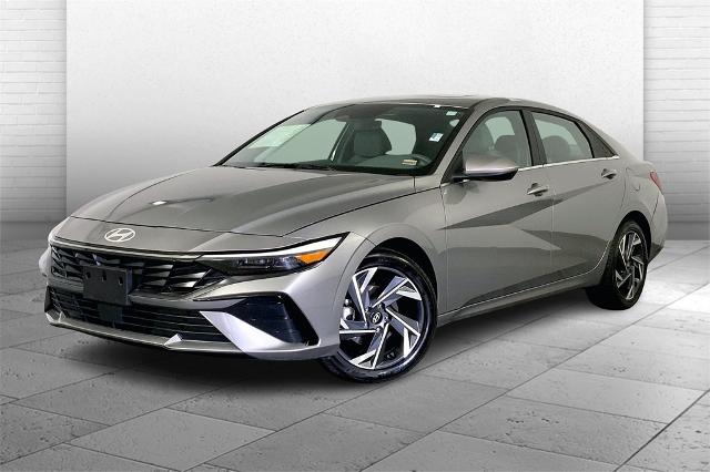 2024 Hyundai ELANTRA Vehicle Photo in Lees Summit, MO 64086