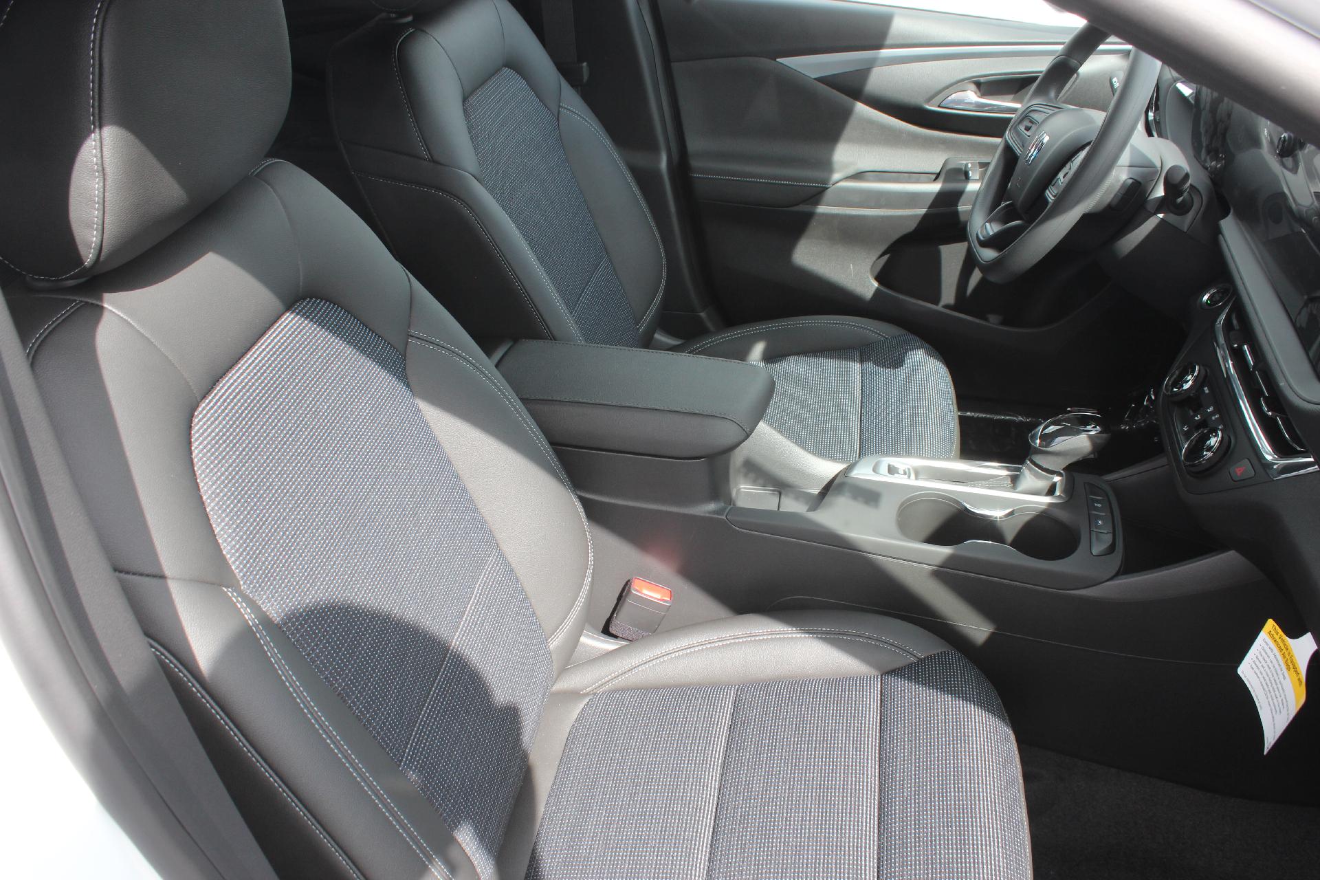 2025 Buick Envista Vehicle Photo in AURORA, CO 80012-4011