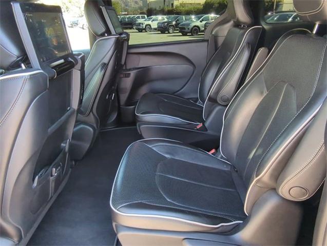 2019 Chrysler Pacifica Vehicle Photo in PASADENA, CA 91107-3803