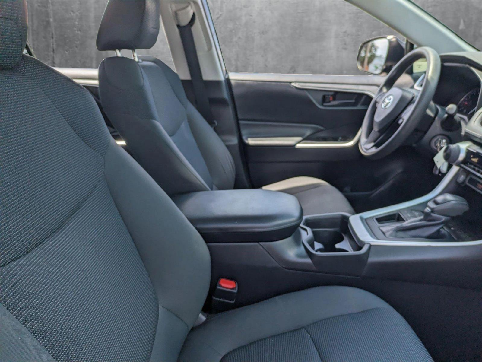2019 Toyota RAV4 Vehicle Photo in Winter Park, FL 32792