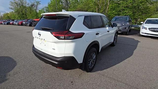 2021 Nissan Rogue Vehicle Photo in Pleasant Hills, PA 15236