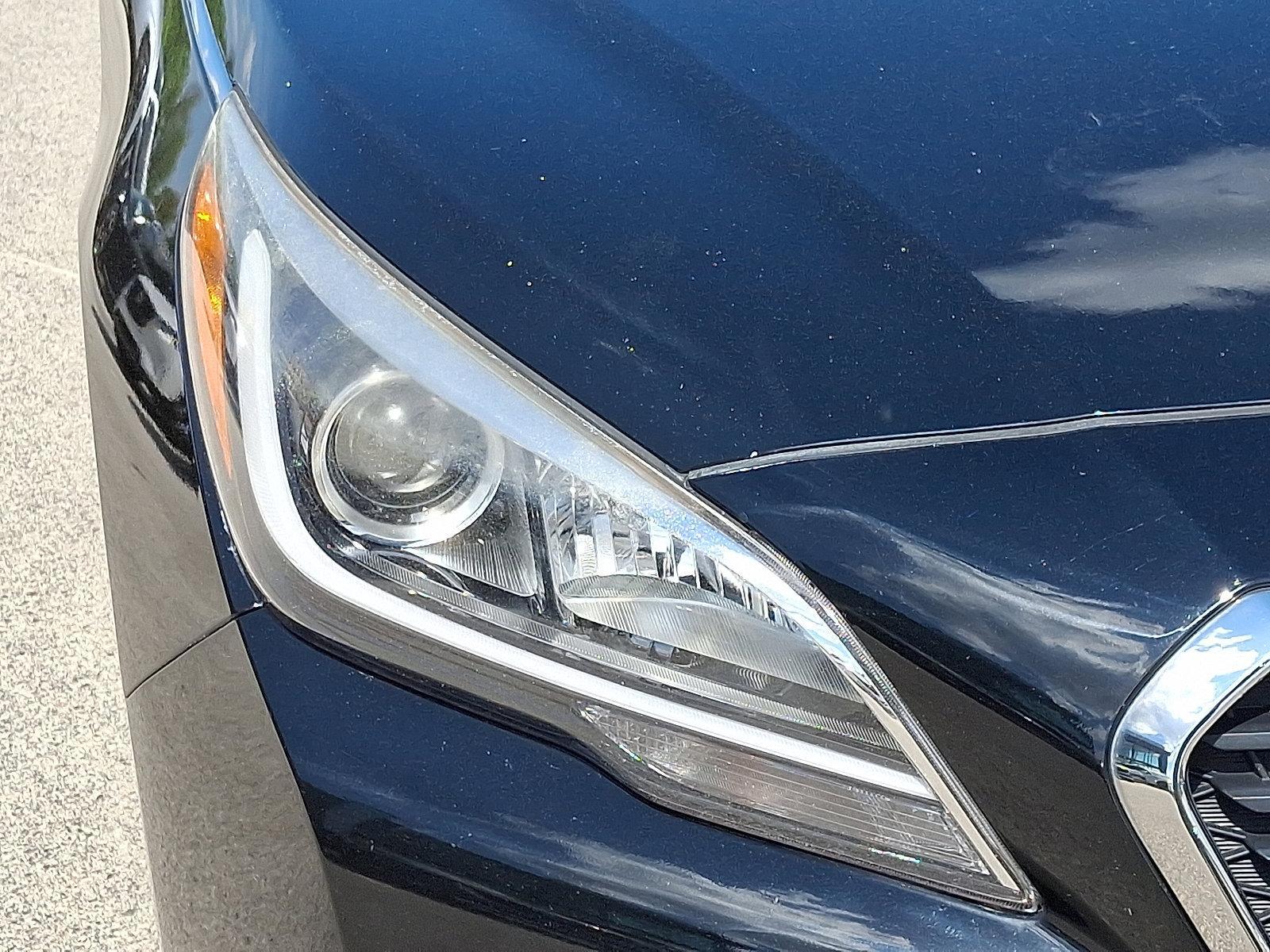 2017 Hyundai SONATA Hybrid Vehicle Photo in Trevose, PA 19053