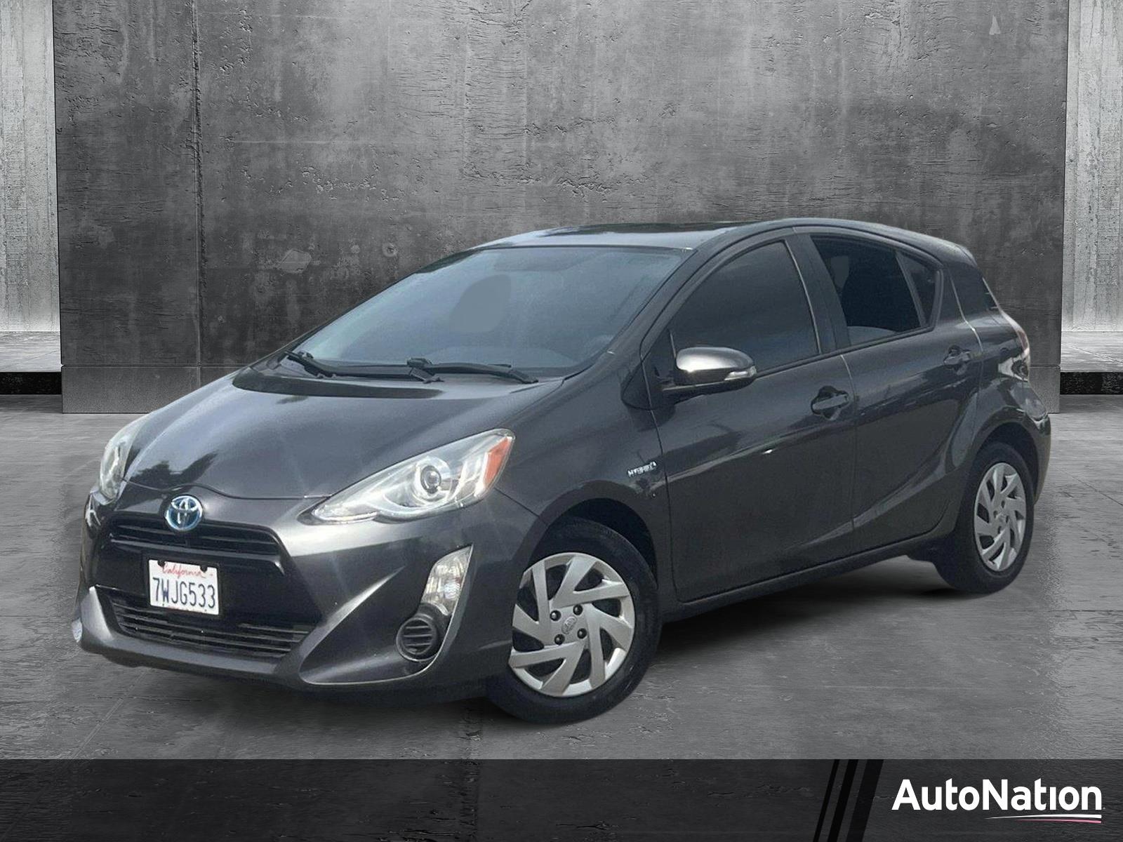 2015 Toyota Prius c Vehicle Photo in VALENCIA, CA 91355-1705