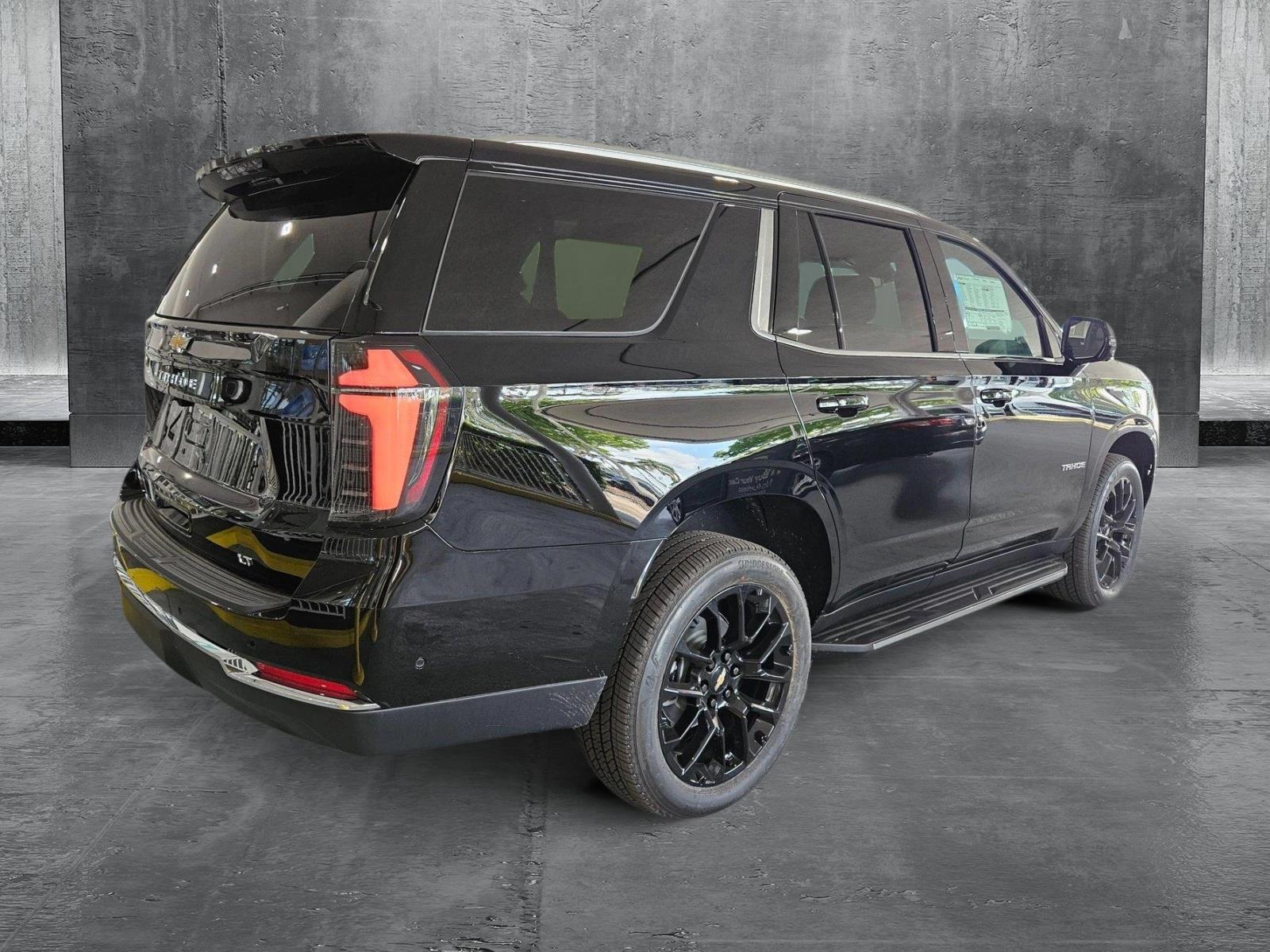 2025 Chevrolet Tahoe Vehicle Photo in GREENACRES, FL 33463-3207