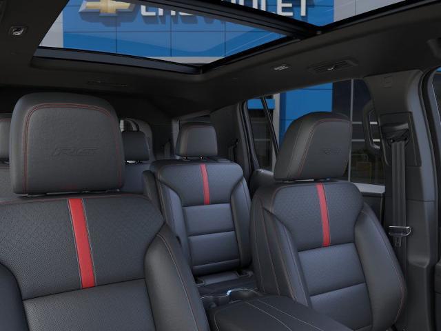 2025 Chevrolet Traverse Vehicle Photo in VALENCIA, CA 91355-1705