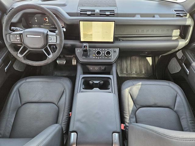 2024 Defender Vehicle Photo in AUSTIN, TX 78717