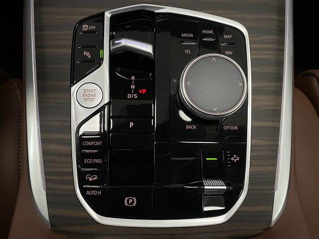 2025 BMW X7 xDrive40i Vehicle Photo in Appleton, WI 54913