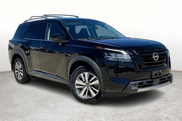 2022 Nissan Pathfinder Vehicle Photo in Grapevine, TX 76051