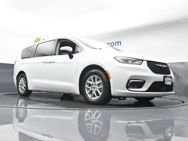 2023 Chrysler Pacifica Vehicle Photo in Cedar Rapids, IA 52402
