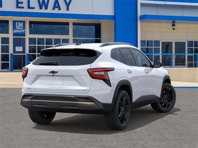 2025 Chevrolet Trax Vehicle Photo in ENGLEWOOD, CO 80113-6708