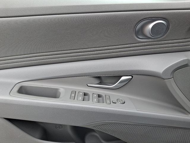 2025 Hyundai ELANTRA Vehicle Photo in Philadelphia, PA 19116