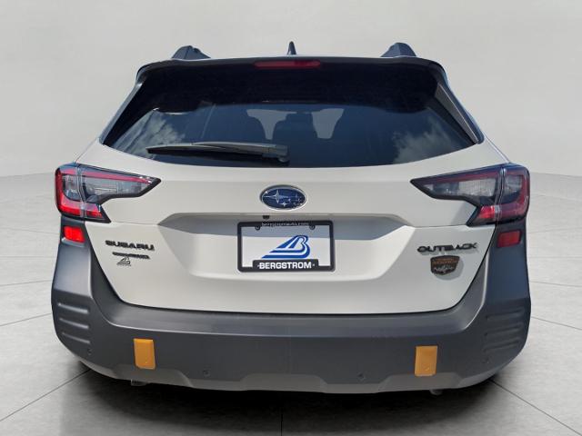 2025 Subaru Outback Vehicle Photo in Green Bay, WI 54304