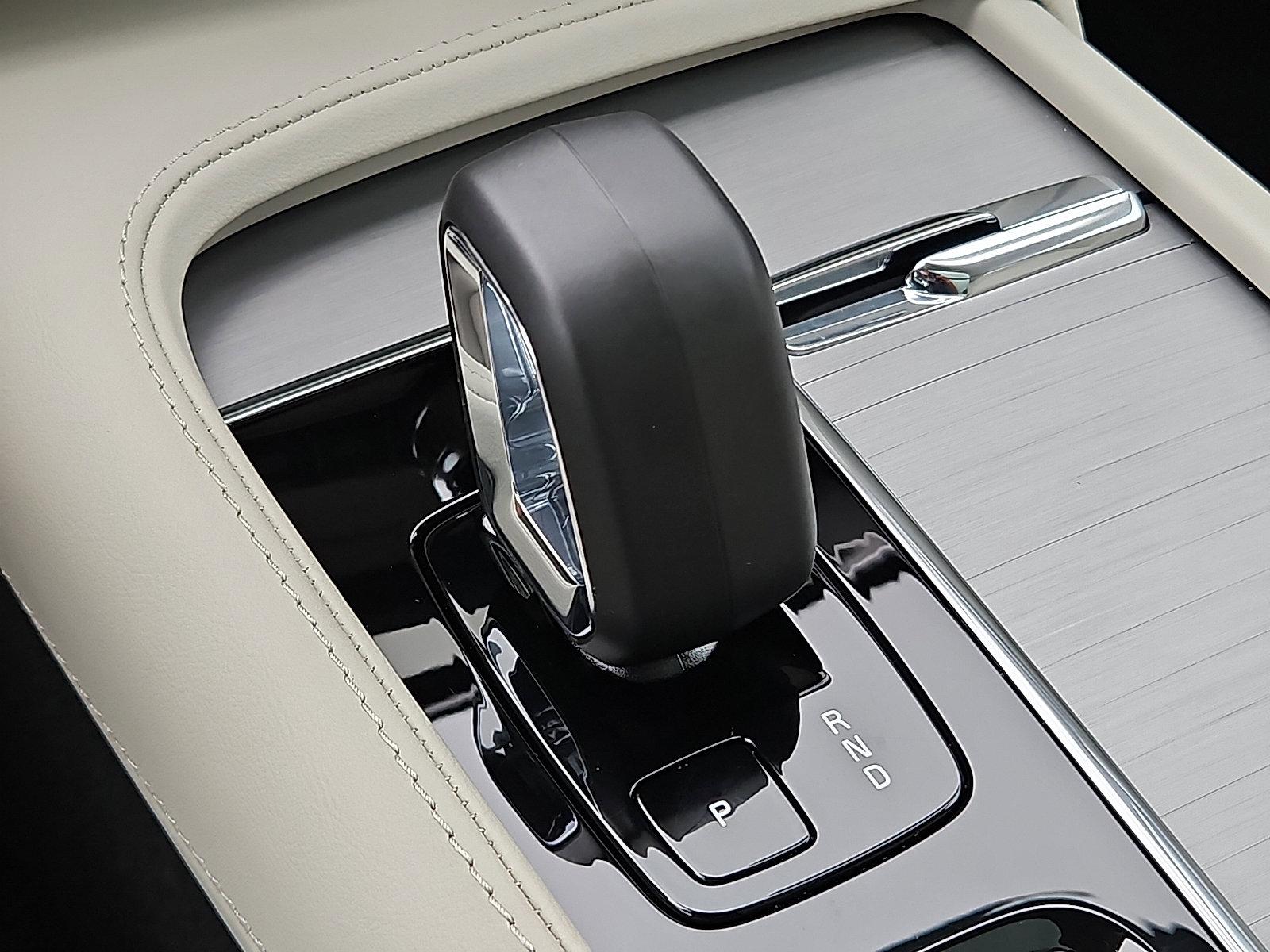 2024 Volvo XC90 Vehicle Photo in Trevose, PA 19053