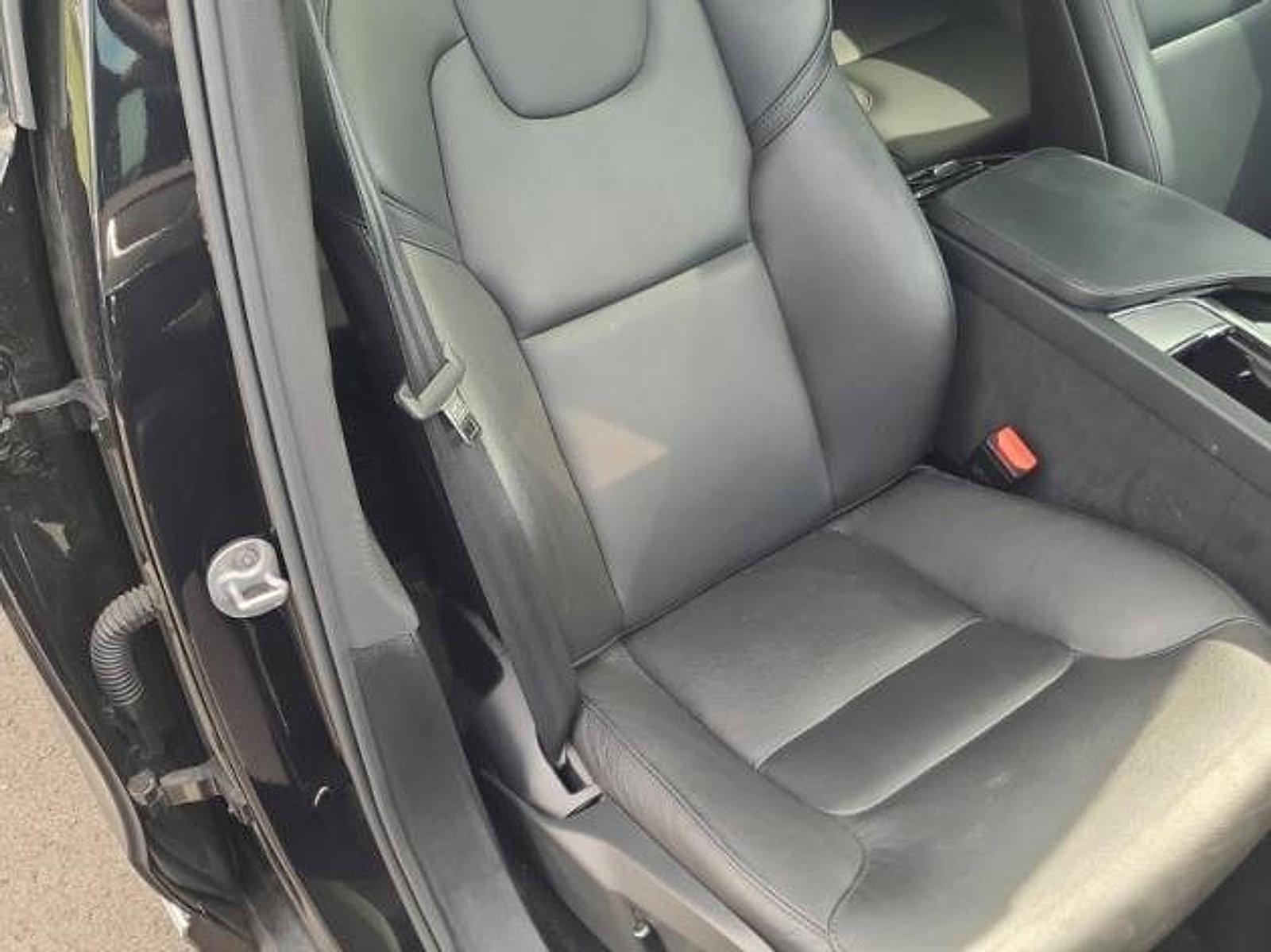 2024 Volvo XC90 Vehicle Photo in Trevose, PA 19053