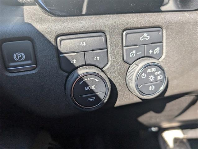 2025 Chevrolet Silverado 3500 HD Vehicle Photo in ENGLEWOOD, CO 80113-6708