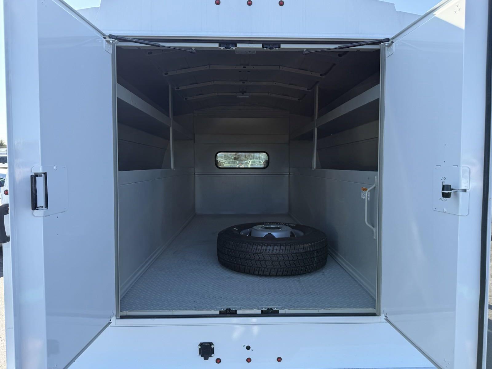 2024 Chevrolet Silverado 3500 HD Chassis Cab Vehicle Photo in GEORGETOWN, TX 78626-7508