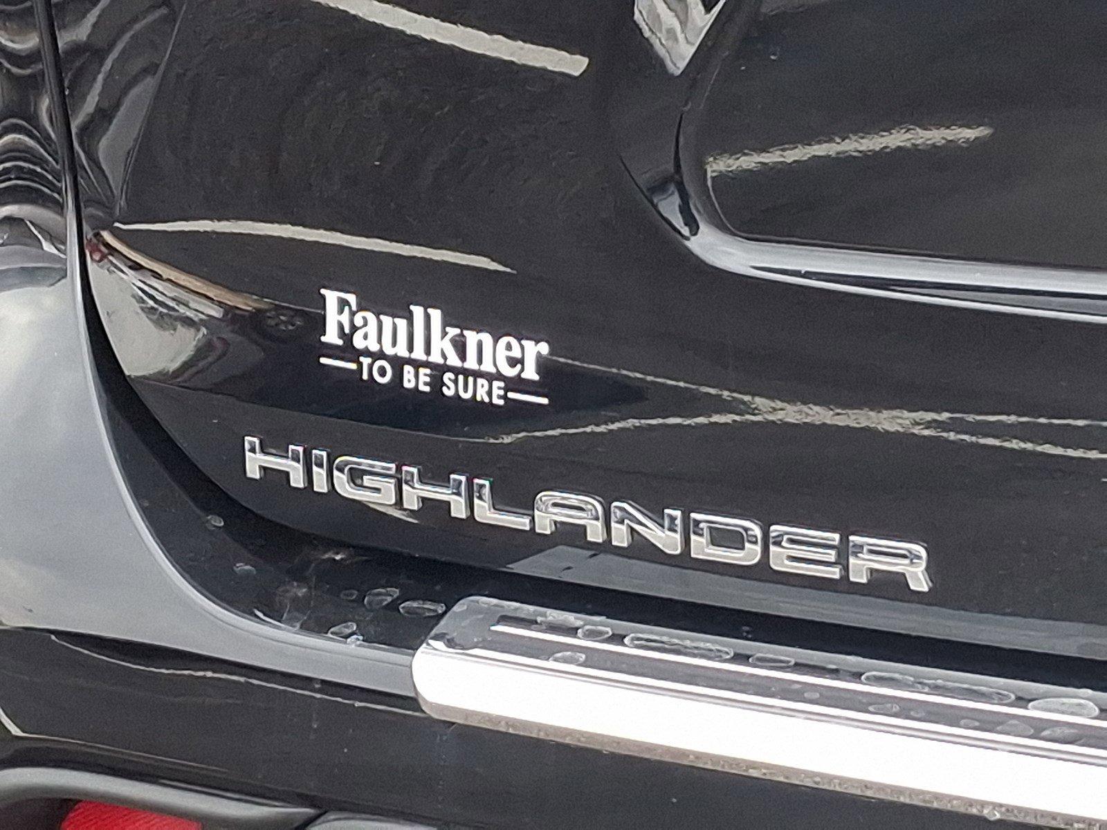 2023 Toyota Highlander Vehicle Photo in Harrisburg, PA 17111