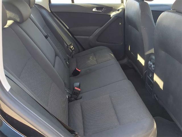 2013 Volkswagen Tiguan Vehicle Photo in BARTLETT, TN 38133-4101
