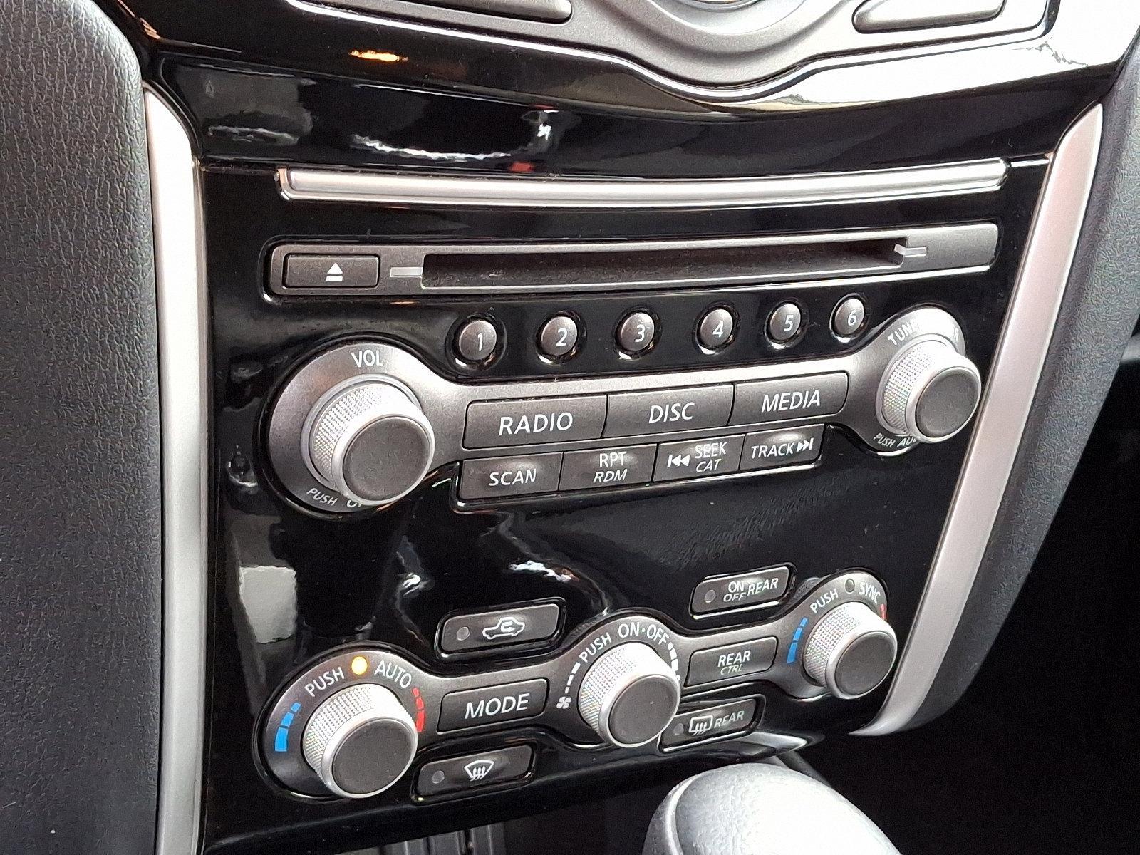 2019 Nissan Pathfinder Vehicle Photo in Willow Grove, PA 19090
