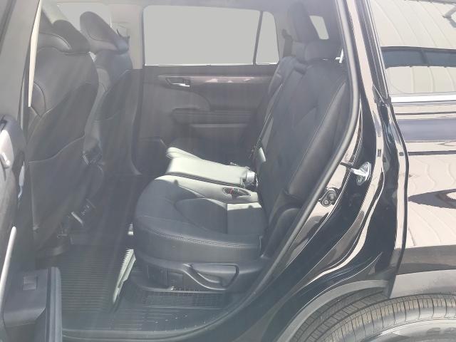 2021 Toyota Highlander Vehicle Photo in GREEN BAY, WI 54303-3330