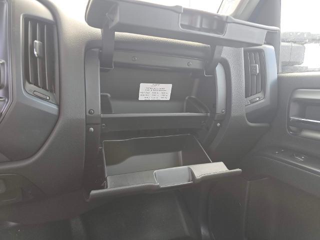 2024 Chevrolet Silverado Chassis Cab Vehicle Photo in INDEPENDENCE, MO 64055-1314