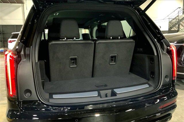 2025 Cadillac XT6 Vehicle Photo in KANSAS CITY, MO 64114-4545
