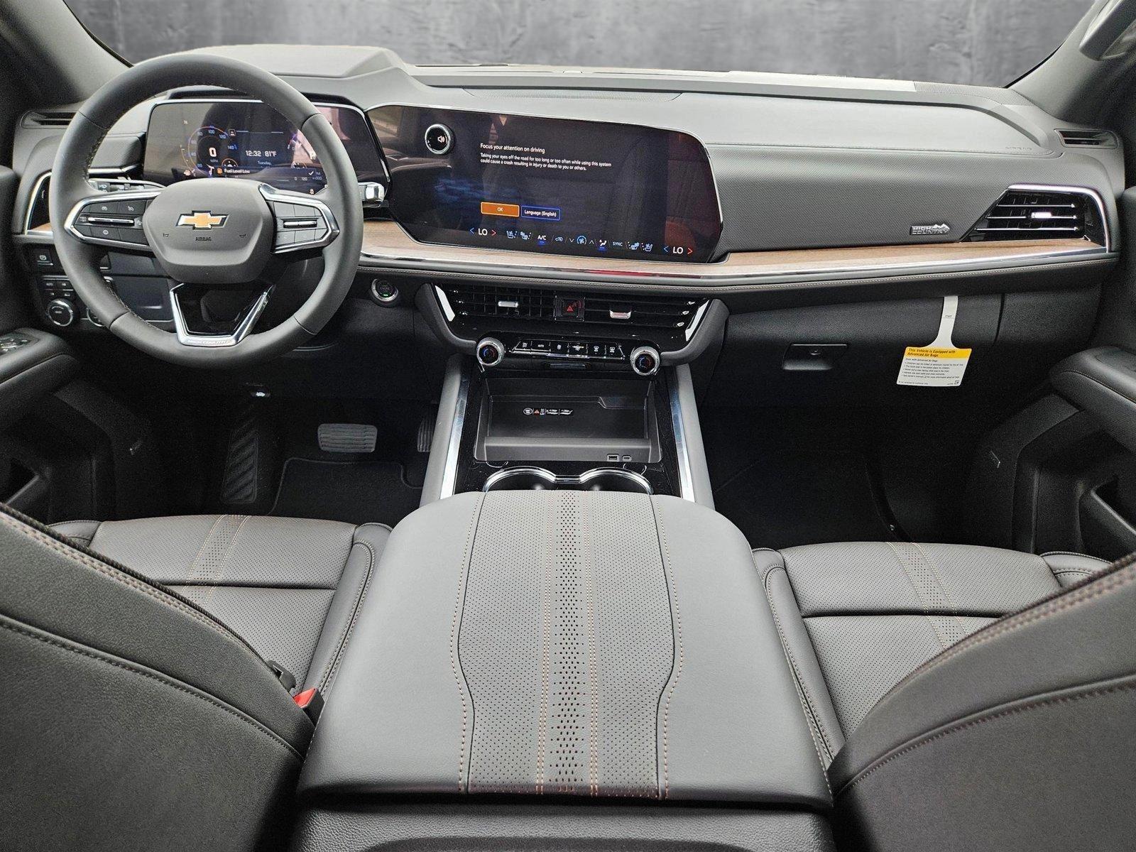 2025 Chevrolet Suburban Vehicle Photo in AUSTIN, TX 78759-4154