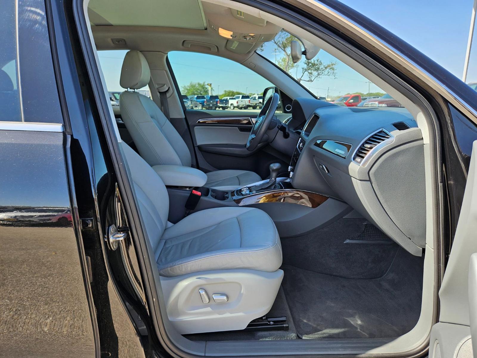 2015 Audi Q5 Vehicle Photo in Seguin, TX 78155