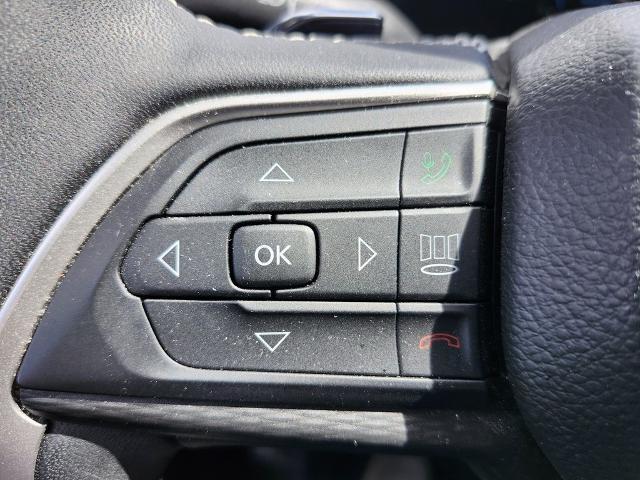 2023 Jeep Grand Cherokee L Vehicle Photo in GREEN BAY, WI 54304-5303